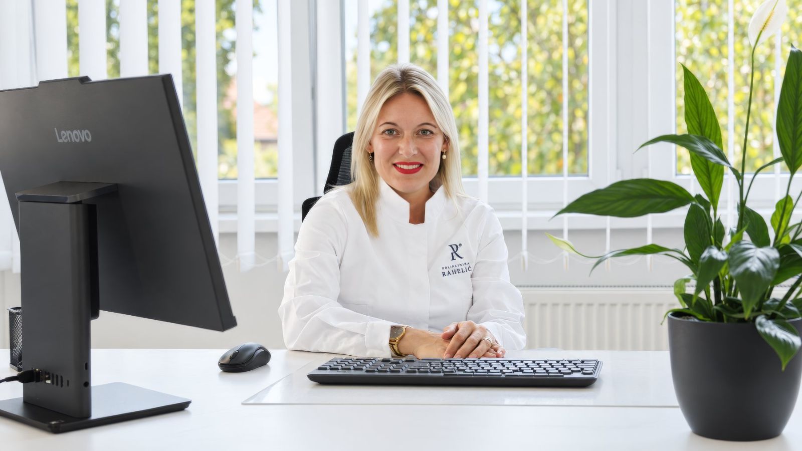 doc. dr. sc. Valentina Rahelić u ordinaciji Poliklinike Rahelić